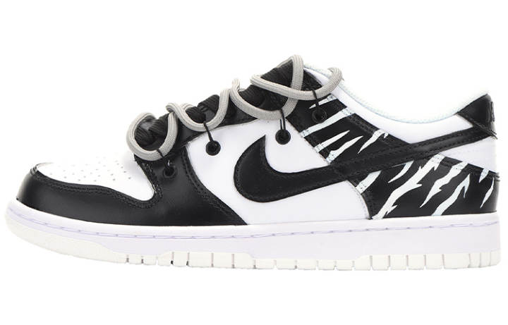 Nike Nike Dunk Low top Skateboard Shoes Women's Black White