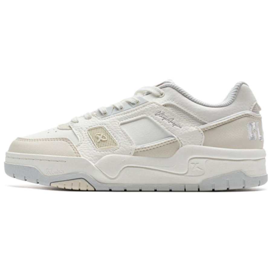 XTEP Slip Resistant Abrasion Resistant Low top Skateboard Shoes Women's White Beige