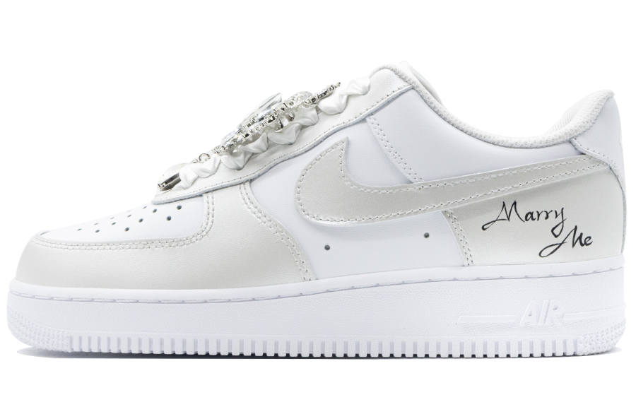 Nike Nike Air Force 1 Slip Resistant Abrasion Resistant Low top Skateboard Shoes Unisex White Silver