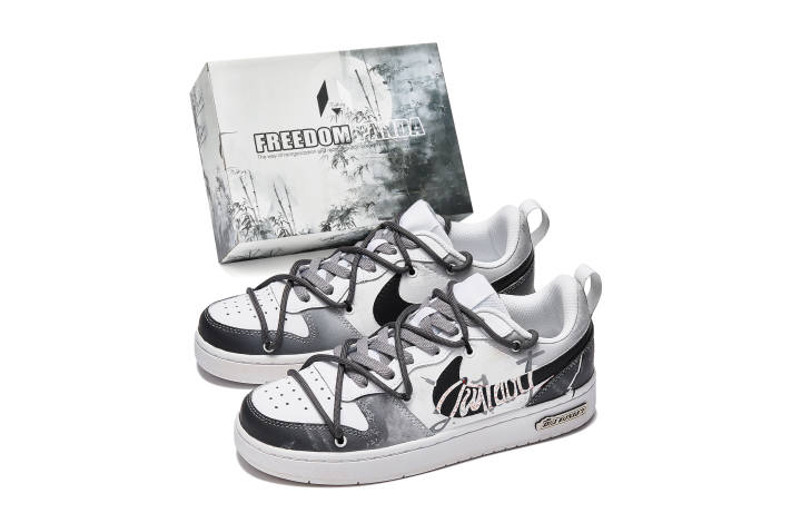 Nike Nike Court Borough 2 Free Panda, Box, Spinning Wall Slip Resistant Low top Skateboard Shoes GS Black White Gray