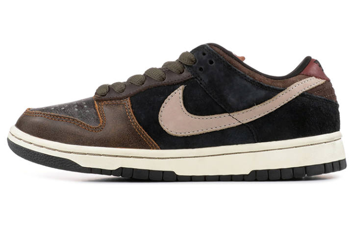 Nike Nike Sb Dunk Low Strummer