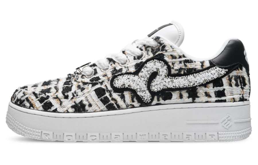 ROCAWEAR VESSEL x ROCAWEAR Slip Resistant Low top Skateboard Shoes Unisex Black White