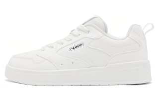 QIAODAN Comfortable Round Toe Abrasion Resistant Skateboard Shoes Women's White