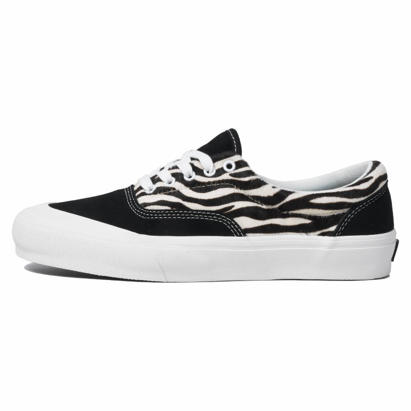 GOLUCK Suede Abrasion Resistant Low top Skateboard Shoes Unisex Black White