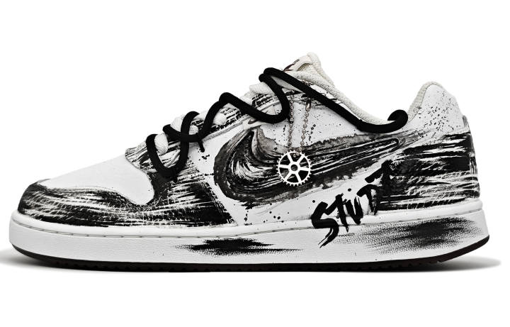 Nike Nike EBERNON Low top Skateboard Shoes Unisex