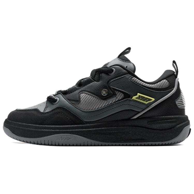 XTEP Qilang Coverage Slip Resistant And Abrasion Resistant Low top Skateboard Shoes Men's Black Gray