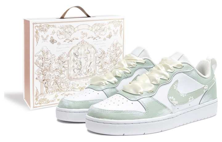 Nike Nike Court Borough 2 Low top Skateboard Shoes GS Milk Green