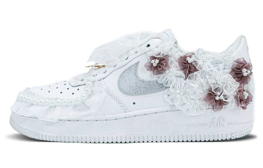 Nike Nike Air Force 1 Slip Resistant Low top Skateboard Shoes Women's White