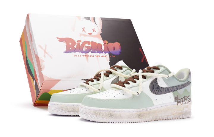 Nike Nike Air Force 1 Low top Skateboard Shoes Women's White Green Black