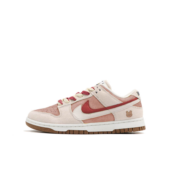 Nike Nike Dunk SE Slip Resistant, Abrasion Resistant, Lightweight Slip Resistant, Abrasion Resistant, Lightweight Low top