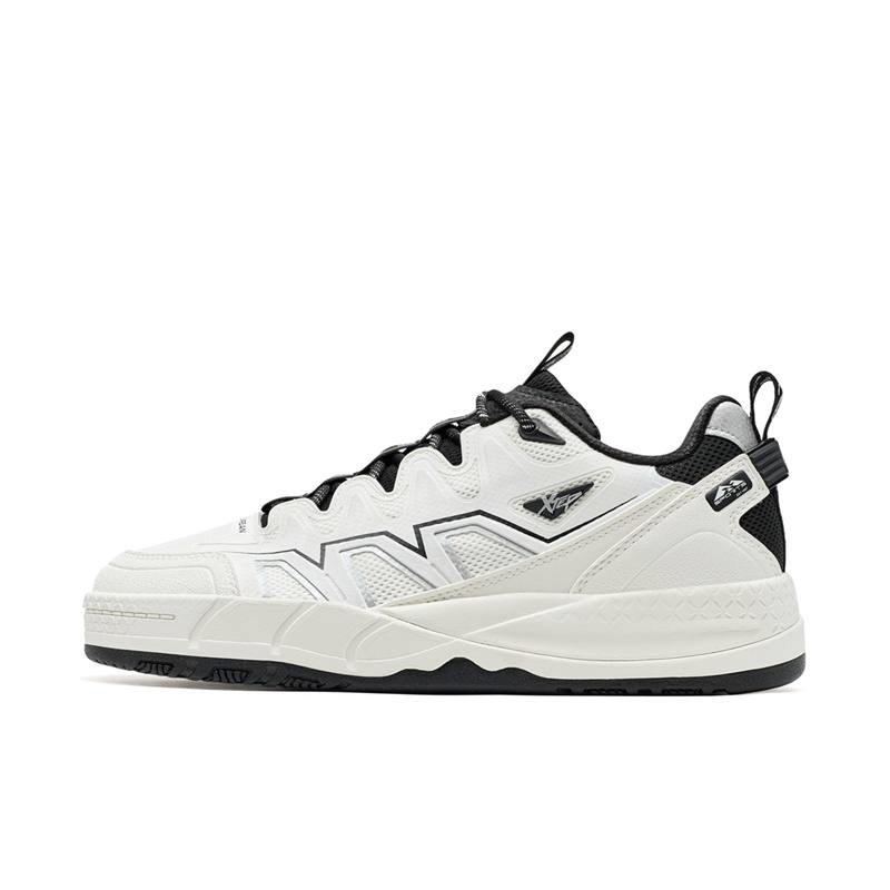 XTEP Abrasion Resistant Lightweight Wear resistant And Lightweight Low top Skateboard Shoes Men's White Black