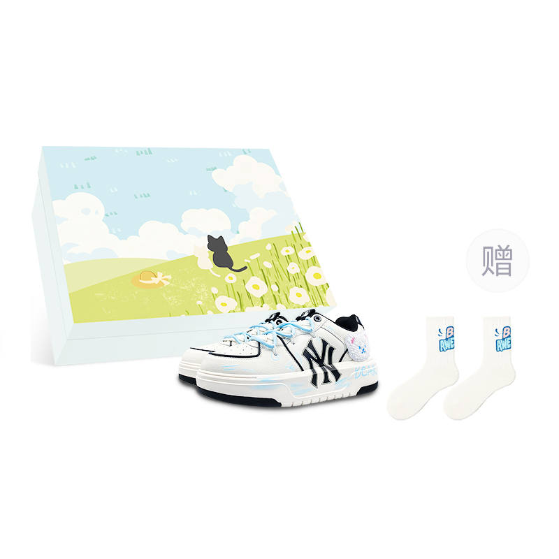 MLB New York Yankees Slip Resistant Low top Skateboard Shoes Unisex White Blue Black