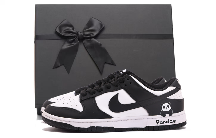 Nike Nike Dunk Coverage Abrasion Resistant Coverage Abrasion Resistant Low top Skateboard Shoes Unisex Black White