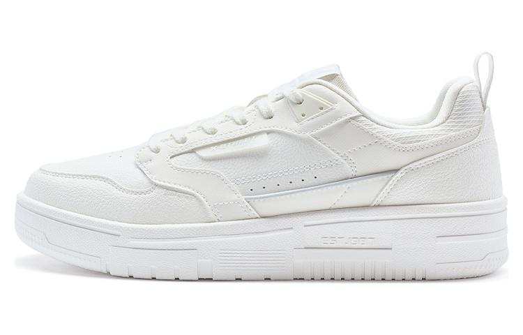 XTEP Athleisure Slip Resistant Abrasion Resistant Low top Skateboard Shoes Men's White