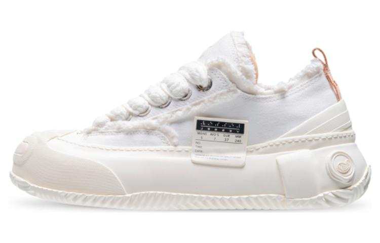 XVESSEL VESSEL G.O.P. 2.0 MARSHMALLOW Classic Lows Low top Canvas Shoes Unisex White