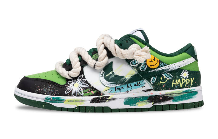 Nike Nike Dunk Daisy Illustration Coverage Slip Resistant, Abrasion Resistant, Lightweight, Breathable Low top