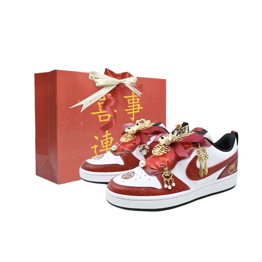 Nike Nike Court Borough Lock In Perfect Match Abrasion Resistant Low top Skateboard Shoes Women's Red
