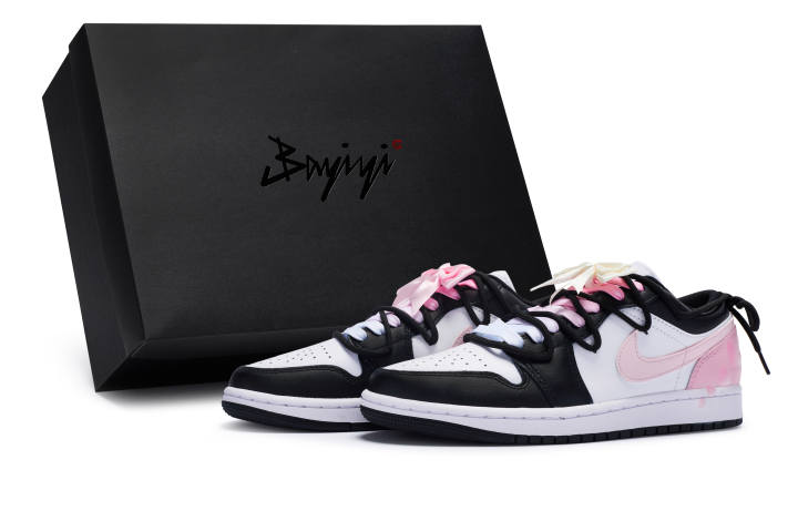 Jordan Jordan Air Jordan 1 Skateboard Shoes Women's Low Top Pink