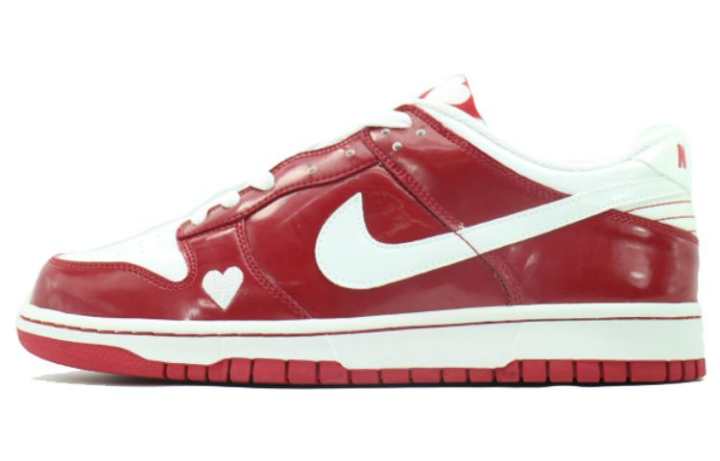 Nike Nike Dunk Low Valentines Day Women's 2004