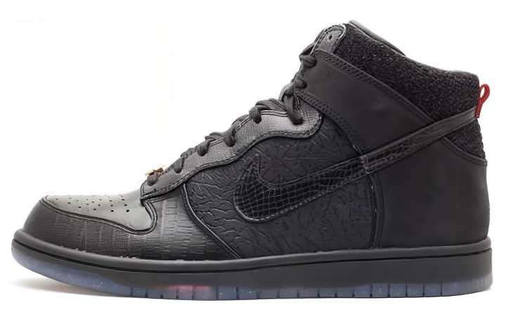 Nike Nike Dunk High Mighty Crown