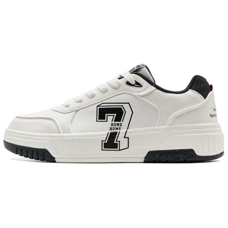 XTEP Thermal Slip Resistant And Abrasion Resistant Low top Skateboard Shoes Men's White Black