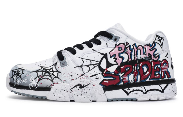 Nike Nike Air Cross Trainer 3 811 Manufacturing, Ultra Pink Hero Spider Man Low top Training Shoes Men's White Black Gray