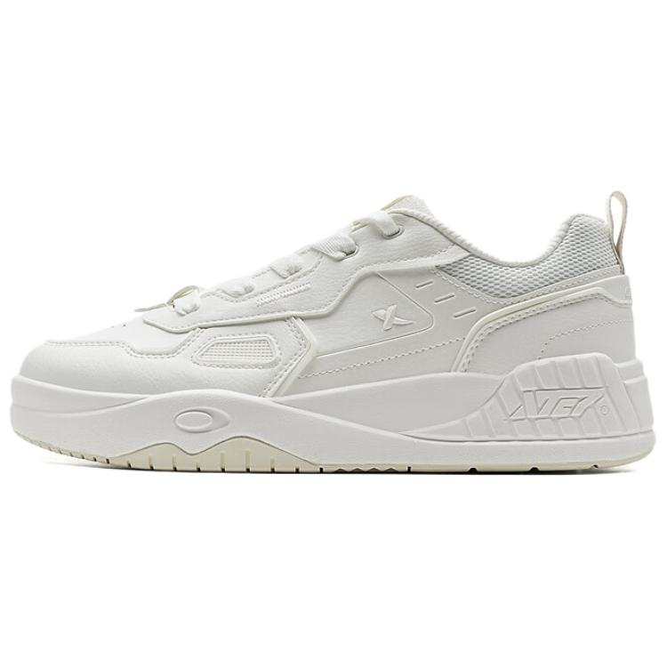 XTEP Slip Resistant Coverage Abrasion Resistant Low top Skateboard Shoes Men's Sail White