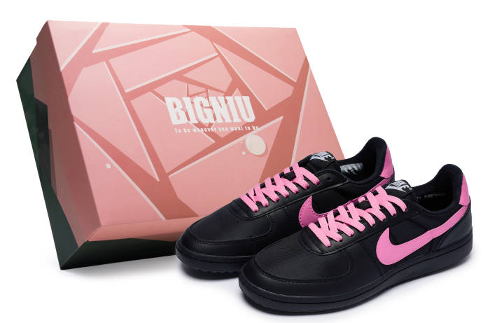 Nike Nike Field General '82 811 Manufacturing, Electric Glow Barbie Pink, Special Shoe Box Included Low top