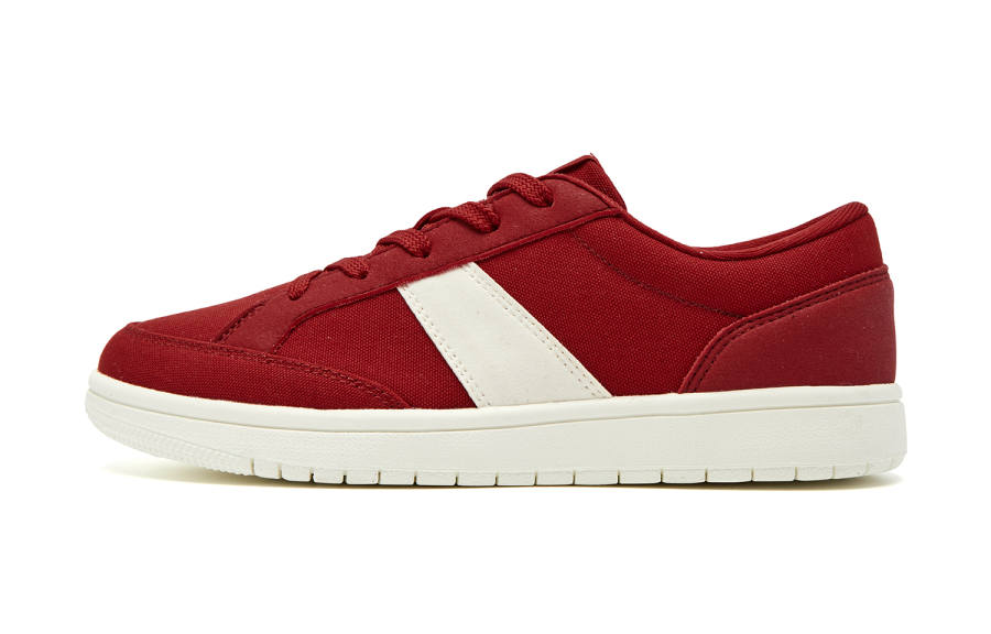 QIAODAN Abrasion Resistant, Breathable, Slip Resistant Low top Skateboard Shoes Women's Sports Style Red Ivory White