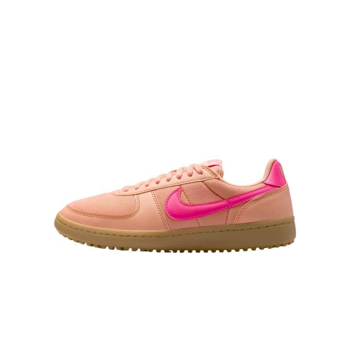 Nike Nike Field General Low top Training Shoes Women's Apricot