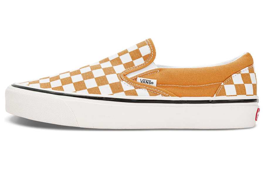Vans Slip-On Classic Vans 'Checkerboard - Honey Yellow'