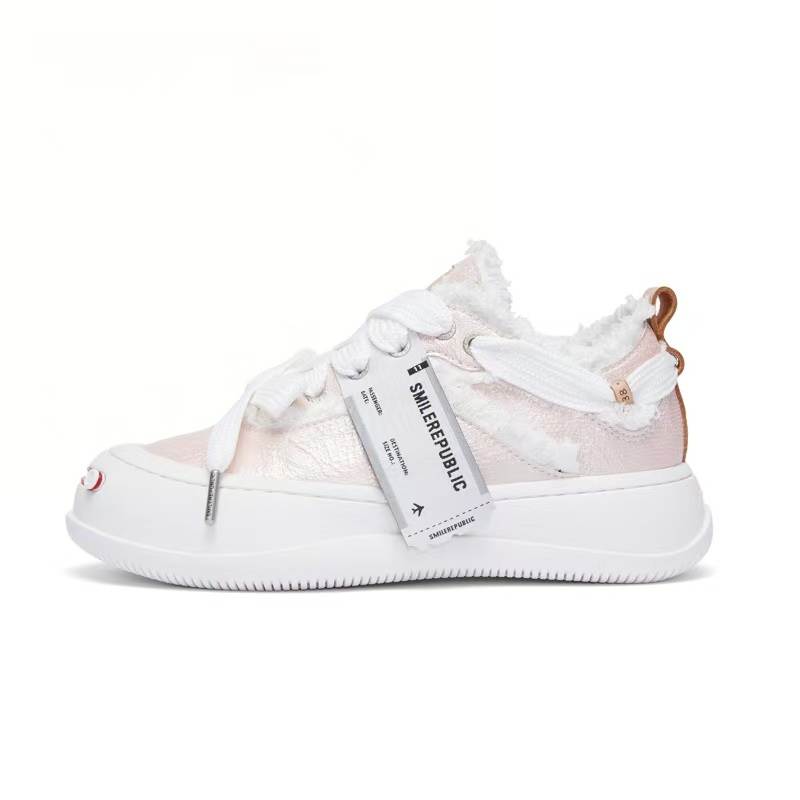 SMILEREPUBLIC Open Ended Smiling Collection Slip Resistant And Abrasion Resistant Coverage Low top Canvas Shoes Unisex