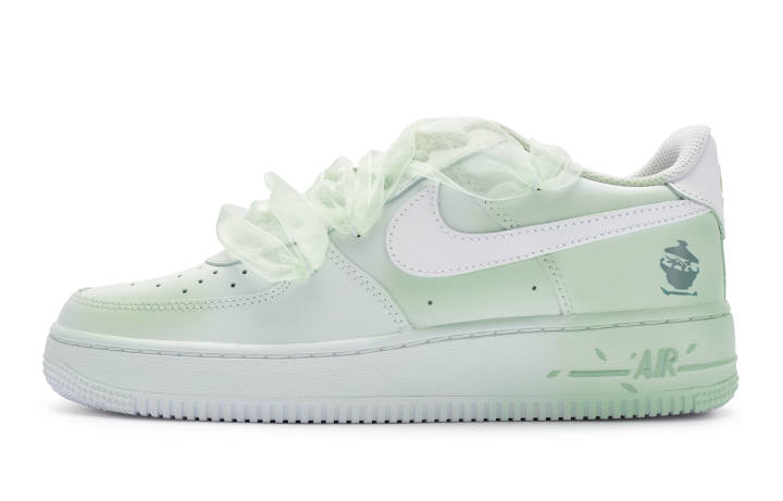 Nike Nike Air Force 1 Low top Skateboard Shoes GS White Green