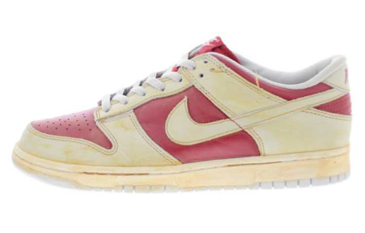 Nike Nike Dunk Low Vntg 'Red'