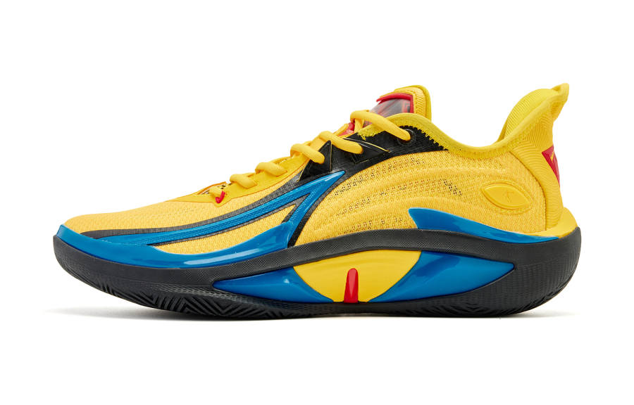 QIAODAN Poisonous Fangs 4.0 Bonding Low top Basketball Shoes Men's Yellow Black