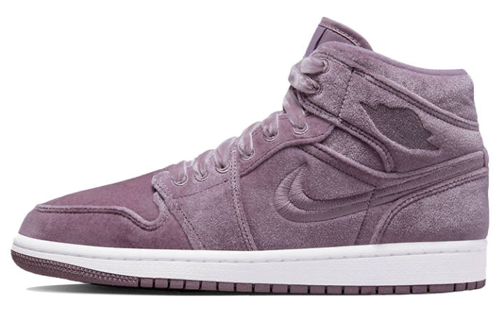 Jordan Air Jordan 1 Mid 'Purple Velvet' Women's