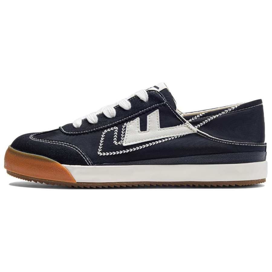 Warrior Slip Resistant Abrasion Resistant Low top Skateboard Shoes Women's