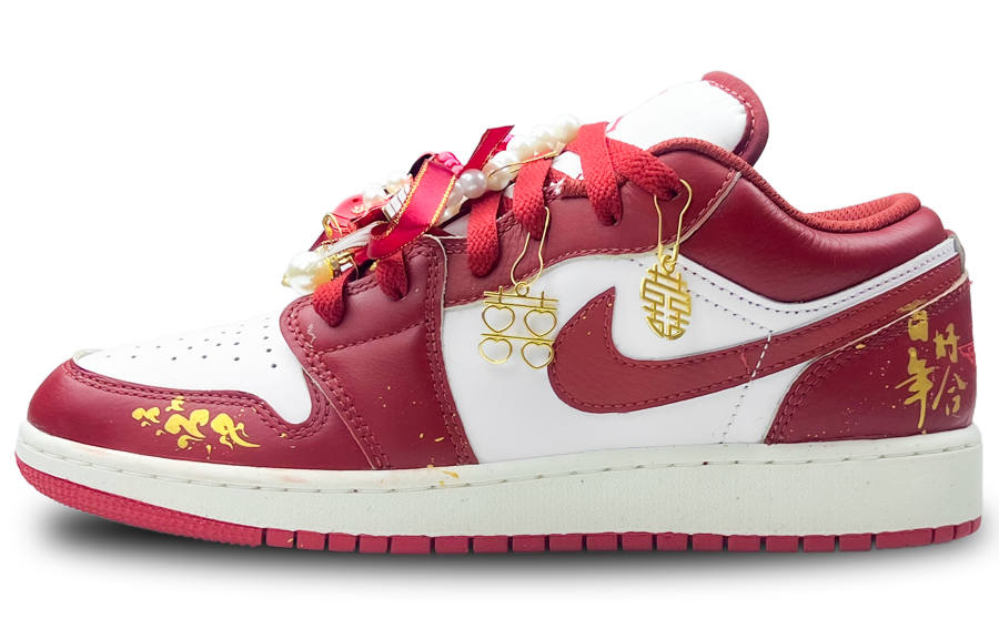 Jordan Jordan Air Jordan 1 Low top Basketball Shoes Women's Carmine