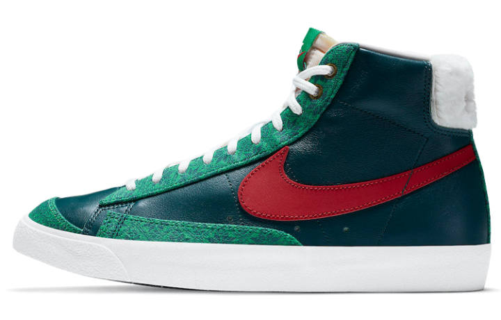 Nike Nike Blazer Mid 77 Vintage Christmas Sweater