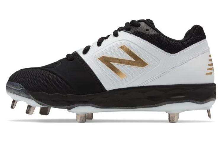 New Balance New Balance NB 250 Velo1 Low top Training Shoes Women's White Black