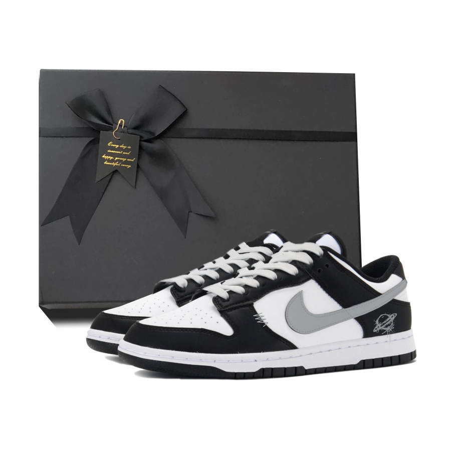Nike Nike Dunk Panda Abrasion Resistant Slip Resistant Low top Skateboard Shoes Unisex Black White