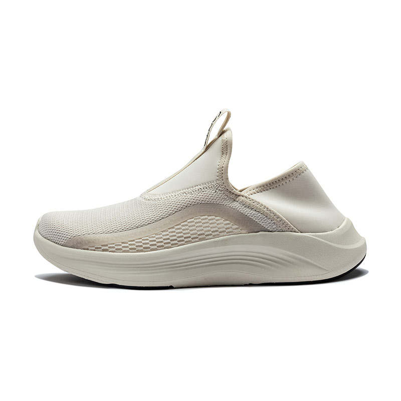 ANTA SUPERSTORE CHAOJIANTA Comprehensive Training Collection Comfortable Cushioning Slip Resistant Abrasion Resistant