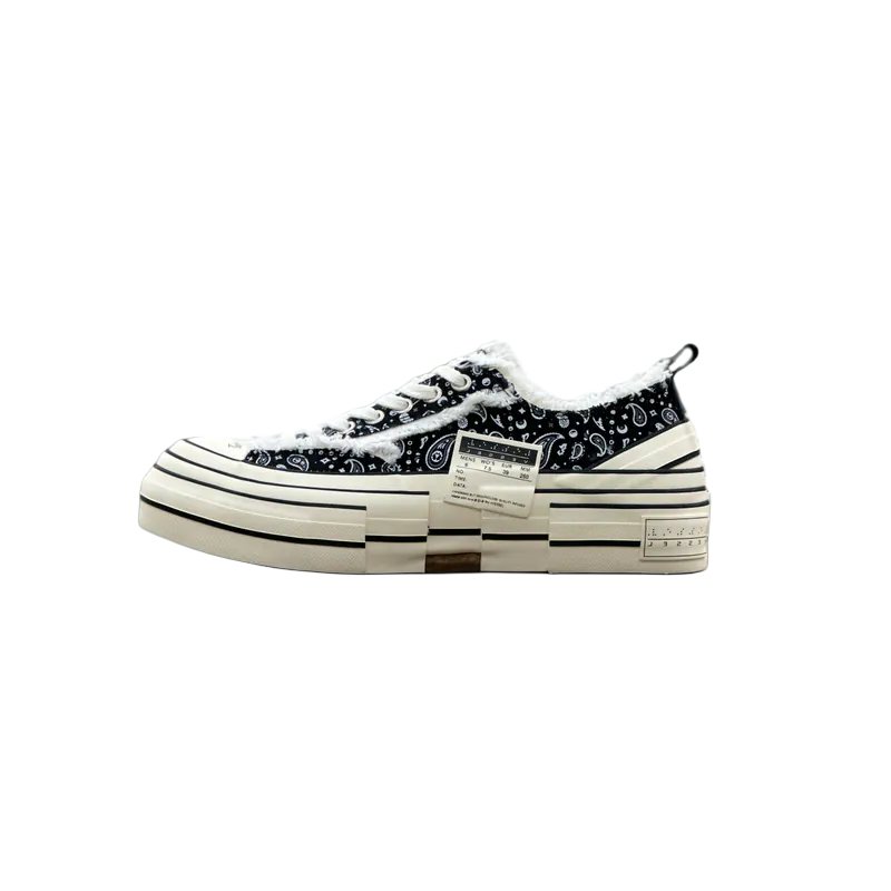 XVESSEL Peace And After x VESSEL Wear resistant And Lightweight Low top Canvas Shoes Unisex Black White