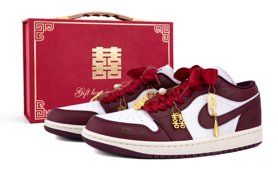 Jordan Jordan Air Jordan 1 Low top Basketball Shoes Women's Unisex, Burgundy