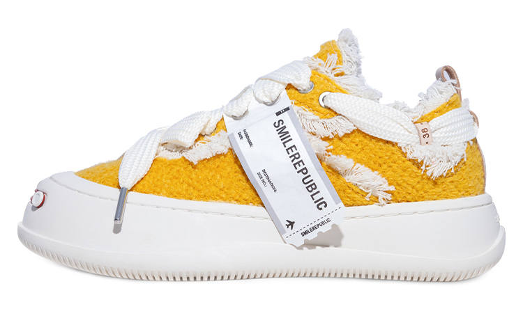 SMILEREPUBLIC Slip Resistant Abrasion Resistant Low top Canvas Shoes Unisex Yellow