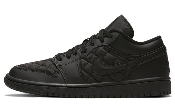 Jordan Jordan 1 Low Triple Black Quilted Women's