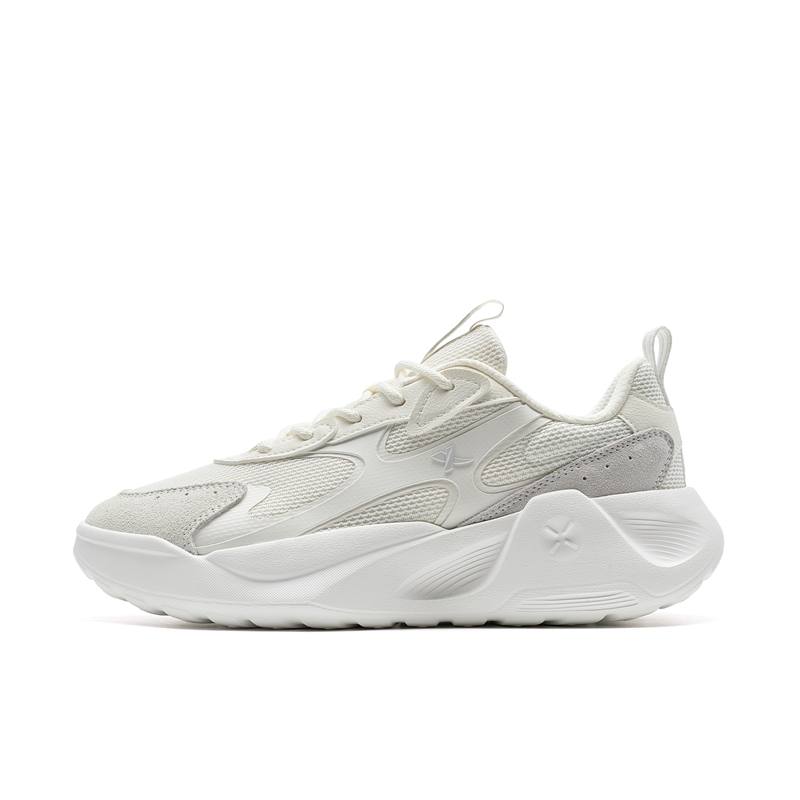 XTEP Star Meteorite Abrasion Resistant Slip Resistant Low top Chunky Sneakers Women's Sail White