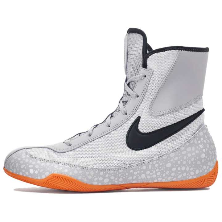 Nike Nike Machomai 2 High top Training Shoes Unisex Light Gray
