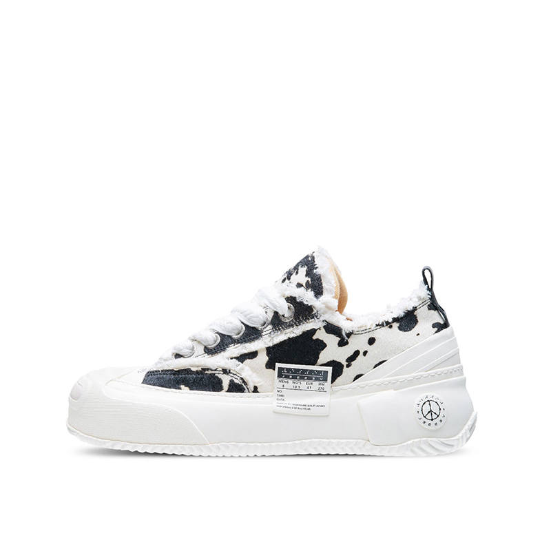 XVESSEL VESSEL G.O.P. 2.0 Marshmallow Lows Cow Print Low top Canvas Shoes Unisex Black White