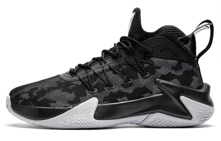 QIAODAN Broken Shadow 1.0 Basketball Shoes Men's Low Top Black Gold